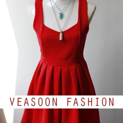 High Quality Fashion Back Heart Shaped Dress Heart..